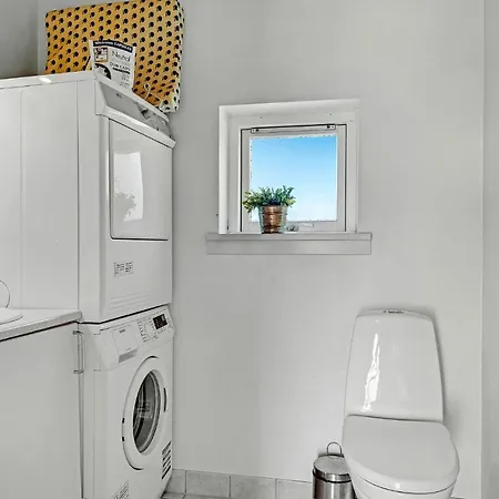 Prázdninový dům Cozy In With Sauna