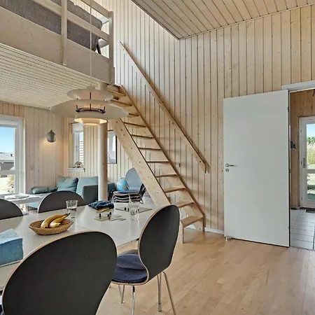 Vakantiehuis Cozy In With Sauna